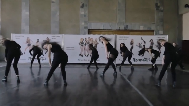 UGLY DUCK WorkOut смотреть онлайн