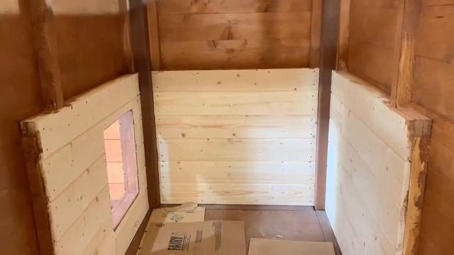 Вольер для собаки из клееного бруса от  «Все-вольеры» (2x4 м)