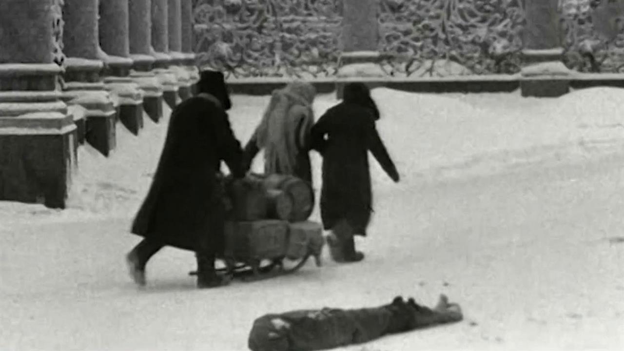 Свидетели ленинградской блокады делятся воспоминаниями о пережитых ужасах