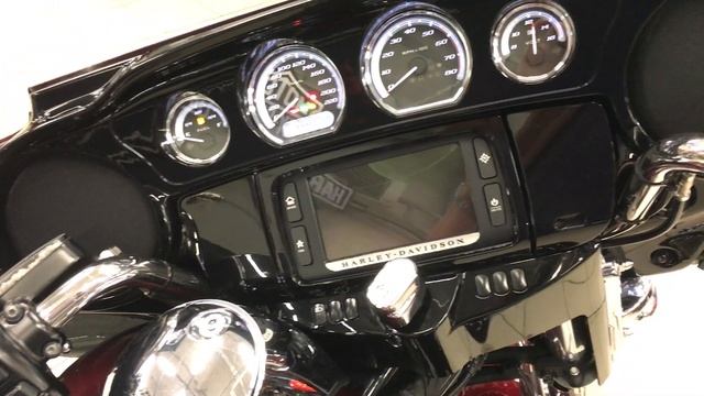 Ultra Limited 2015 Harley-Davidson (Trade in) смотреть онлайн