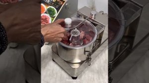ФАРШ, РУБЛЕННОЕ МЯСО В ПРОФЕССИОНАЛЬНОМ КУТТЕРЕ