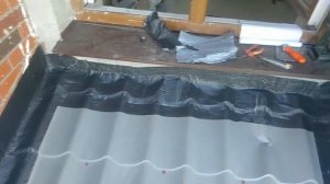 Примыкание к стене