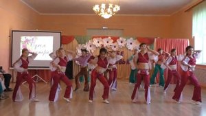 Танец "Мама Мия"