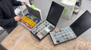 Набор инструментов для монтажа мебели