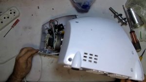 разобрать мясорубку электро на части и отобрать нужное для изготовления поделок