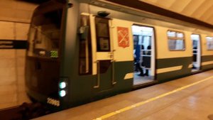 Метропоезд 81-722.3/723.3/724.3 Юбилейный на станции Обухово