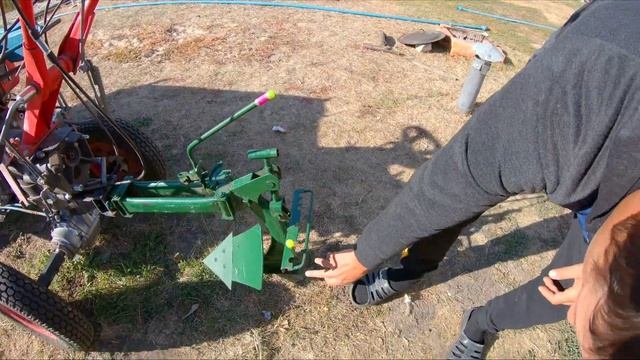 Нестандартный плуг к мотоблоку реверсивный плуг ПЦ-1 -18