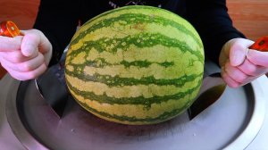 Арбузное мороженое, роллы, уличная еда.