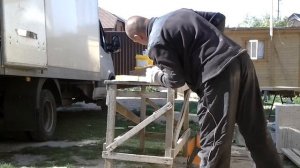 Готовим лаги для потолка в бане.