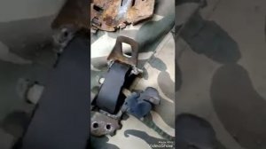 Рено Меган 2 ремонт крепления глушителя