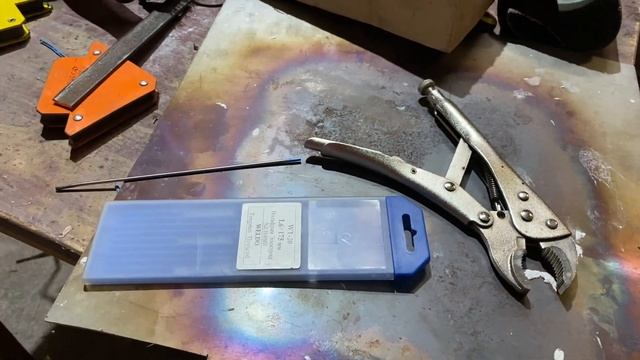 ШОК!!! ОБГОРЕЛ ОТ СВАРКИ! смотреть онлайн