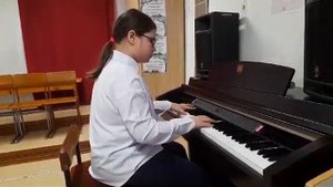 Мельникова Юля (5 класс) - И.С.Бах "Инвенция"