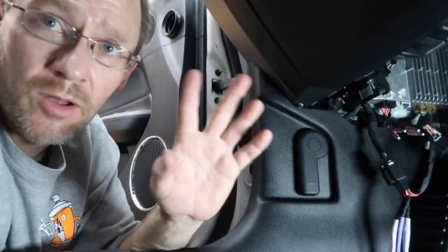 Full car audio install in a Mustang смотреть онлайн