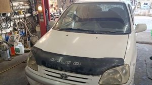 Toyota Raum. Стучит двигатель