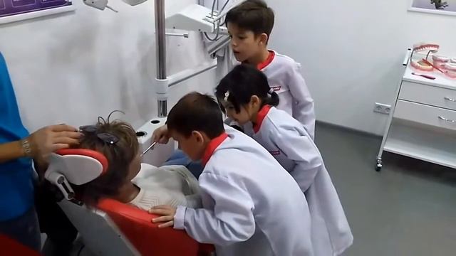 Кидландия. Город профессий. Киев смотреть онлайн