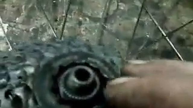 Как открутить гайку без ключа для замены звёзд и оборванных спиц смотреть онлайн