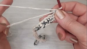 Вяжу, вяжу, а всё мало. Нужная для дома вещь из остатков пряжи. CROCHET CRUNCH.