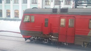 Электропоезда ЭД4М-0490 и ЭД4М-0311 на Белорусском вокзале