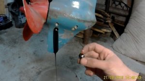 Новый лодочный мотор Вихрь-М 25 л.с. пролежал в гараже около 40 лет