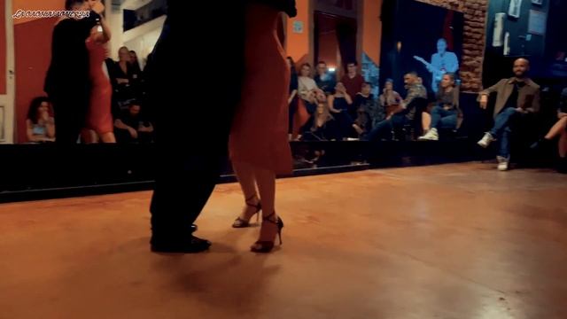 EL CACHIVACHE Cristhian Sosa & Katherine Laiton. MILONGA! Ella es asi смотреть онлайн