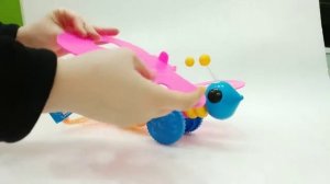 Обзор игрушки каталки Пластмастер _Бабочка_ на палочке для малыша.mp4