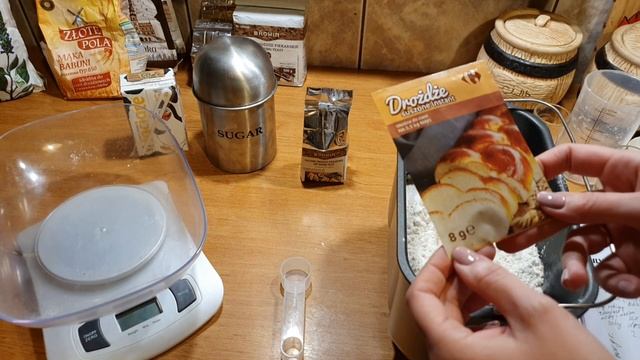 CHLEB W WYPIEKACZU . SZYBKI I PROSTY PRZEPIS/ #zostańwdomu смотреть онлайн