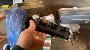 Запорожец ЗАЗ 968 М - Ремонт тормозов, бачок от нивы