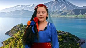 "Родной язык - душа народа" Егишэ Чаренц «ЕС им ануш Айастани». Читает Хугеян Диана.