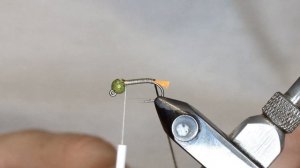 Jig Nymph Caddis - ручейник на окуня