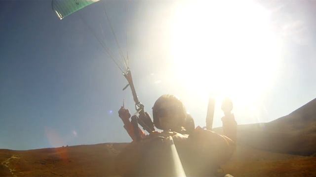 Тандемный полет на параплане с горы Гемба, Боржава, Карпаты, Пилипец, Украина, 30.08.2017. GOPR4285 смотреть онлайн