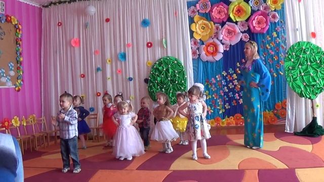 Д/с "Улыбка", ясельная группа "Почемучки". Утренник к празднику 8 Марта смотреть онлайн