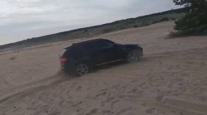 BMW Х5 е 70 покатушки по песку полный привод очень хорош