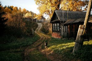 "  ЗАБРОШЕННАЯ ДЕРЕВНЯ "      Жуткая история