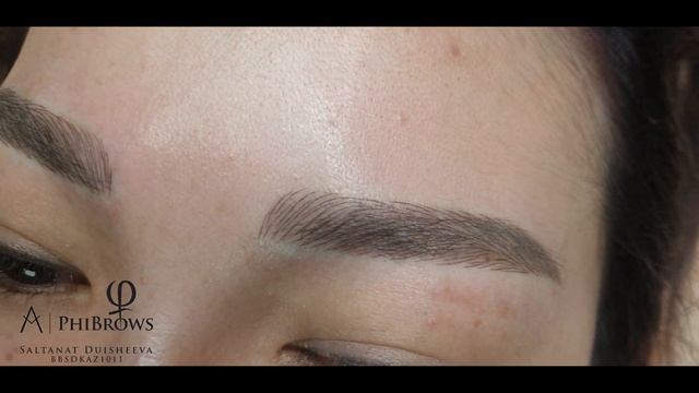 Волосковые брови в технике phibrows