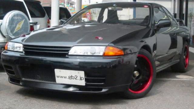 NISSAN GT-R R32 смотреть онлайн