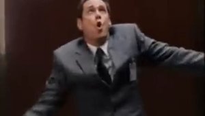 Джим Кэрри в лифту