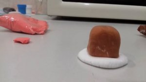 как слепить пряничный домик из лёгкого пластилина первая часть