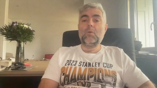 NHL NEWS S07E04 ( Les équipes en feu en ce début de championnat ) смотреть онлайн