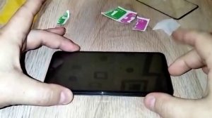 Самая правильная наклейка защитного стекла!