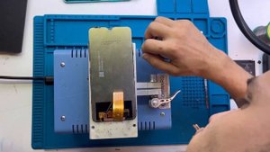Замена стекла дисплея Redmi 9t