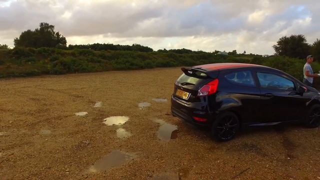 DJI and My Ford Fiesta Zetec S Black Edition!? смотреть онлайн