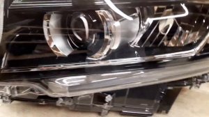 Комплект фары левая правая на Тойота Лэнд Крузер Прадо 150 рестайлинг 2 2018 2019 2020 2021 год