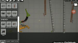 Как мы сражаемся с сиреноголовым в melon playground 📢🔫