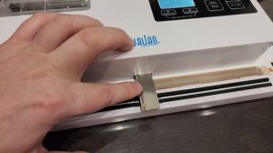 Как выбрать вакуумный упаковщик? Обзор Hualian Machinery DZ-290P