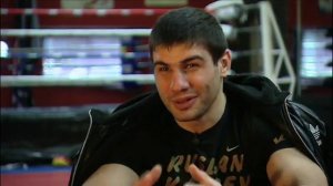Осетин Руслан Караев против Бадр Хари финал 5 Декабря 2009 год Osetian Ruslan Karaev vs Badr Xari