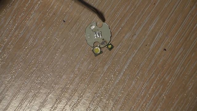 Мощный фонарик с китая aliexpress Увеличение яркости Powerful Flashlight Brightness up) смотреть онлайн