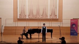 Армянская народная песня. ПЕВЕЦ