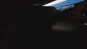 Ман тга 430. Откручиваем фильтр осушителя трещеткой стяжного ремня.