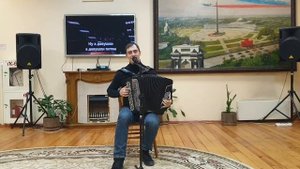 Первым делом самолёты. Военные советские песни из кинофильмов под баян.