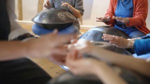 Handpan Einsteiger-Kurse in der Schweiz  (Winterthur / Zürich / Basel / Bern)